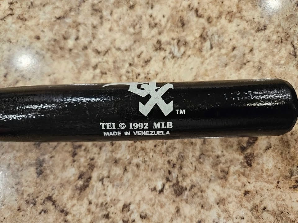 1992 Chicago White Sox Mini Bat - photo 3