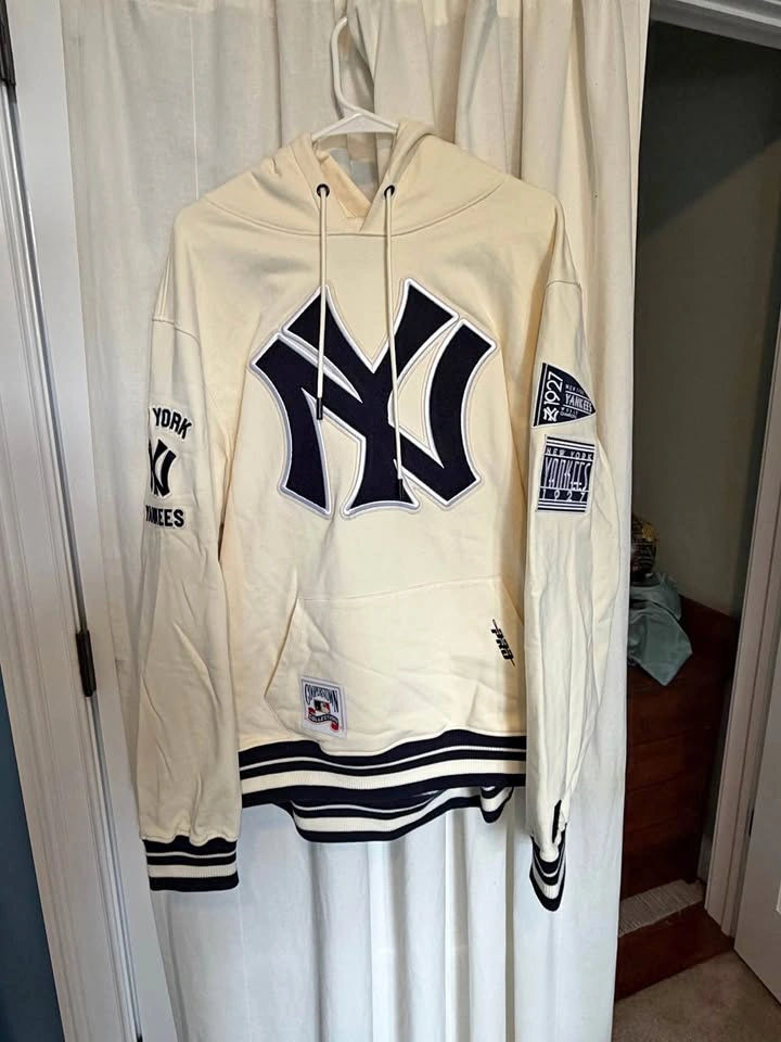 Pro Standard NY Yankees 1927 World Series Hoodie - 2XL