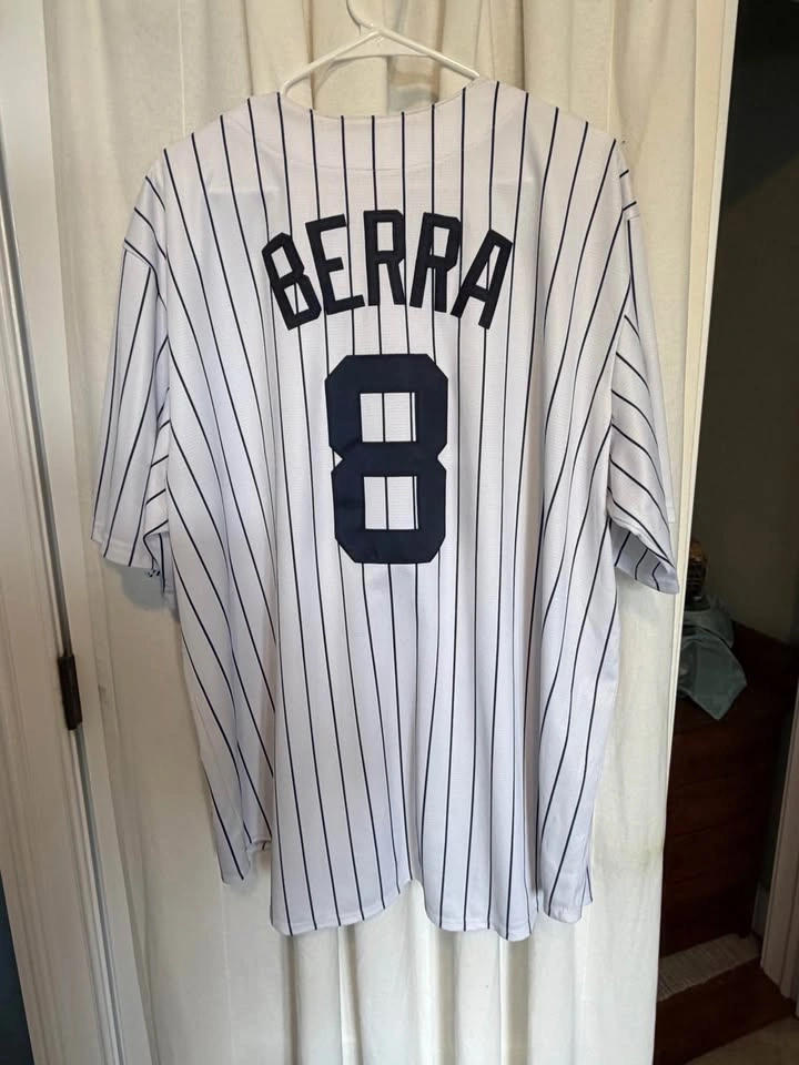 Majestic Cooperstown Yogi Berra #8 NY Yankees Jersey - 2XL - photo 2