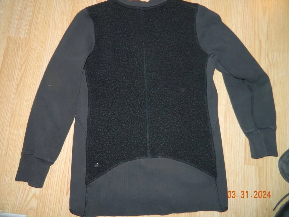LULULEMON STAND OUT SHERPA JACKET - Size 6 - photo 2