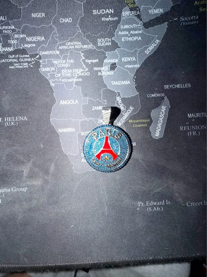 OFFICIAL PSG PENDANT
