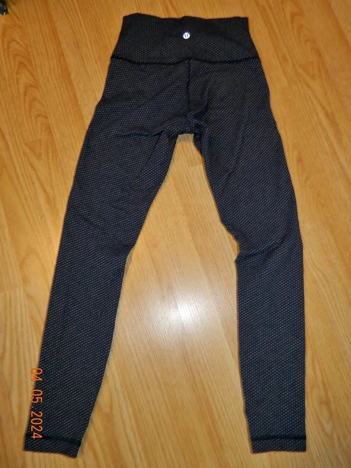 LULULEMON WUNDER UNDER HI RISE 7/8 TIGHT(25") sz 4 EUC