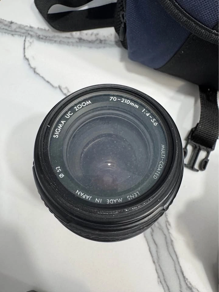 Canon Rebel T1i DSLR Camera with Sigma 70-210mm Lens - photo 5