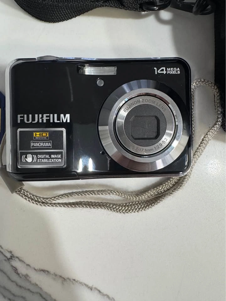 Fujifilm FinePix AV150 Digital Camera - Black - photo 2