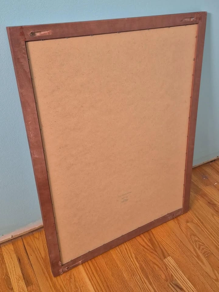 Small framed mirror 24"x30" - photo 2