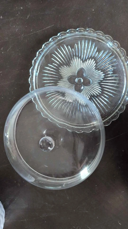Clear Glass Cake Stand with Dome - photo 2