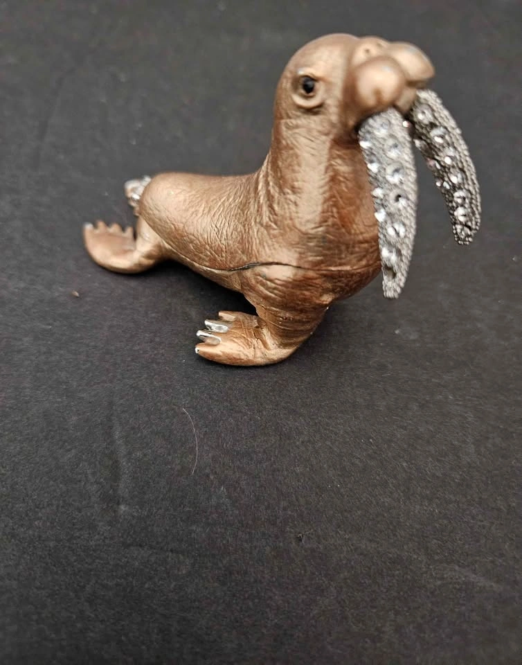 Walrus Trinket Holder - photo 4