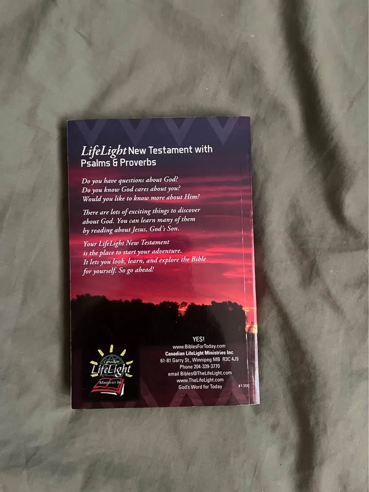 LifeLight New Testament Psalms Proverbs Bible Book - photo 2