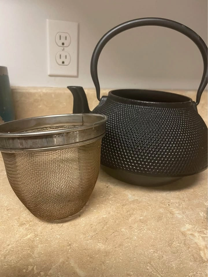 Black Cast Iron Teapot with Infuser - photo 3