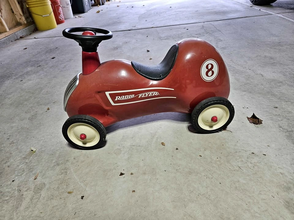 VTG Retired Radio Flyer Little Red Roadster Race Car #8