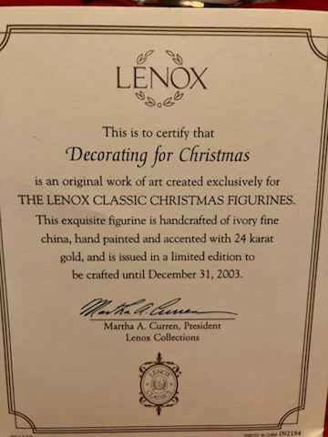 New Lenox 2003 Decorating for Christmas Figurine - photo 3