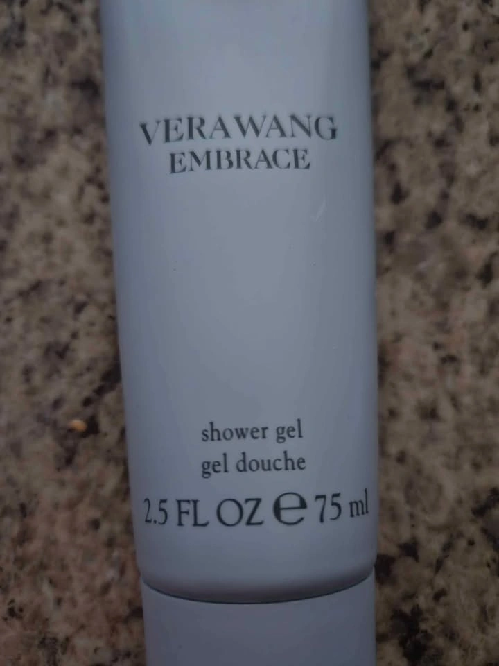 Embrace by Vera Wang Perfumed Shower Gel - 2.5 Oz (2 avail) - photo 2
