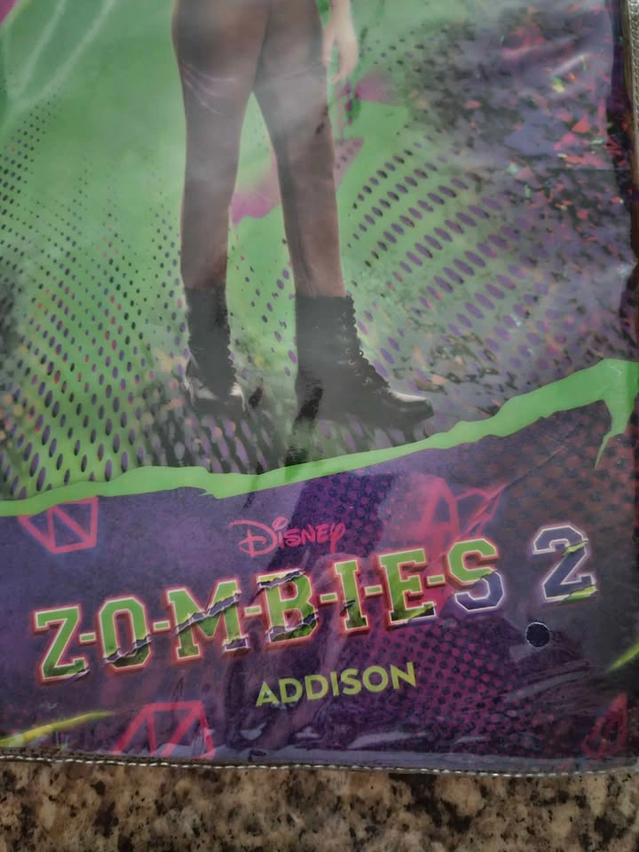 New Disney Zombies 2 Addison - Size Med 8-10 - photo 5