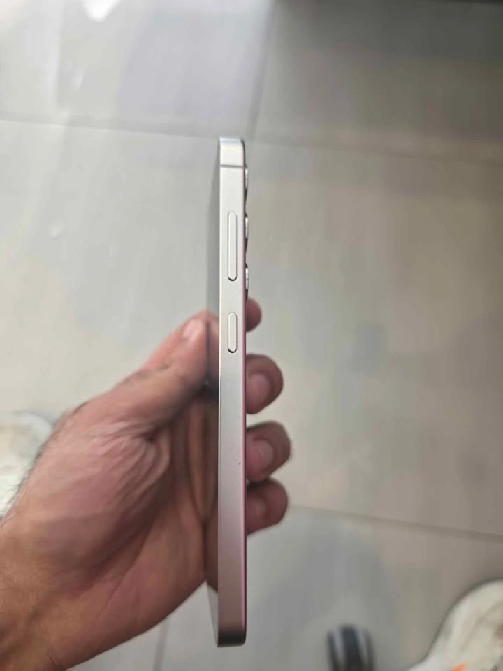 Samsung Galaxy S24 128GB - photo 3