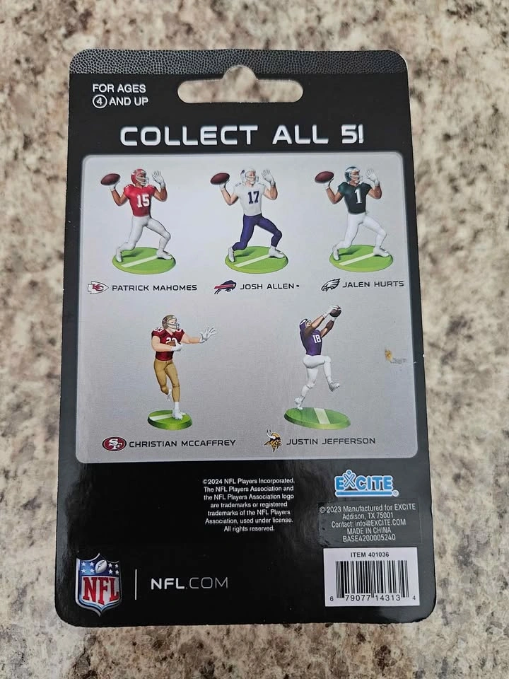 2023 NFL Collectible Series 1 Mini Figure Patrick Mahomes #15 - photo 2