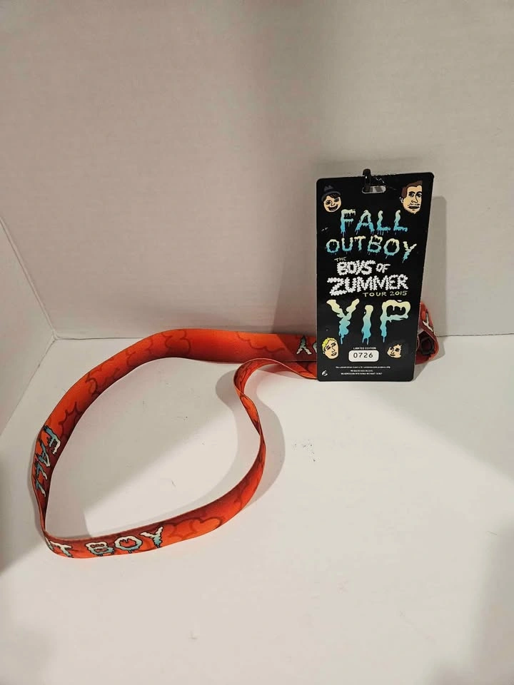 Fall Out Boys 2015 Backstage Pass Replica - Boys of Zummer Tour - photo 4