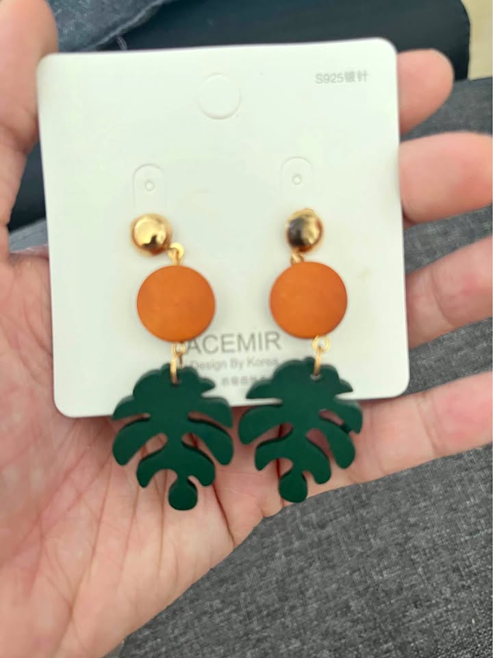 *NEW* Monstera earrings