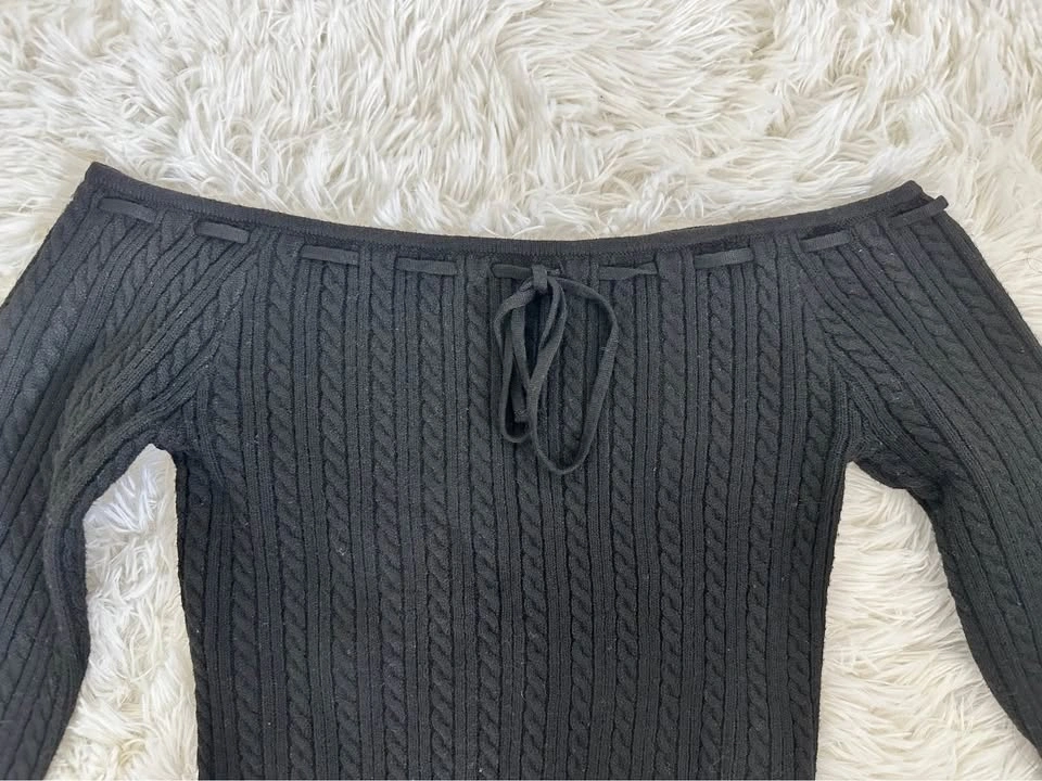 Hollister Off-Shoulder Knit Sweater - photo 2