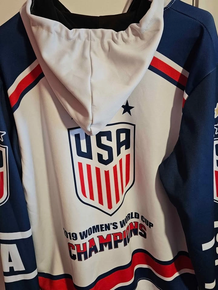 2019 Women's World Cup Soccer Champions Hoodie L - photo 5