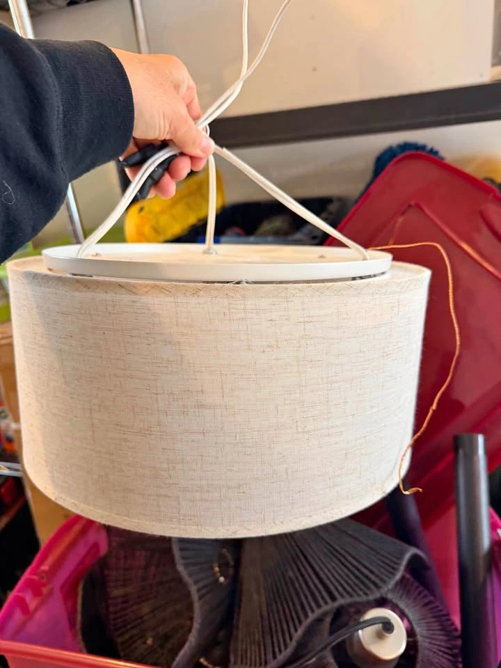 Ceiling shade light