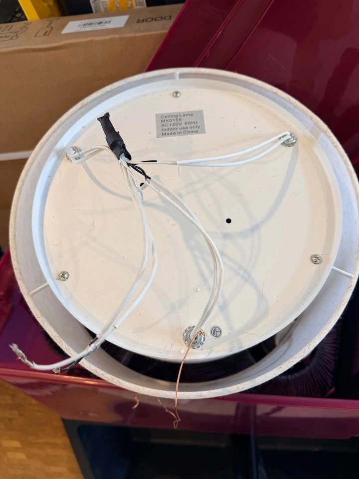 Ceiling shade light - photo 3
