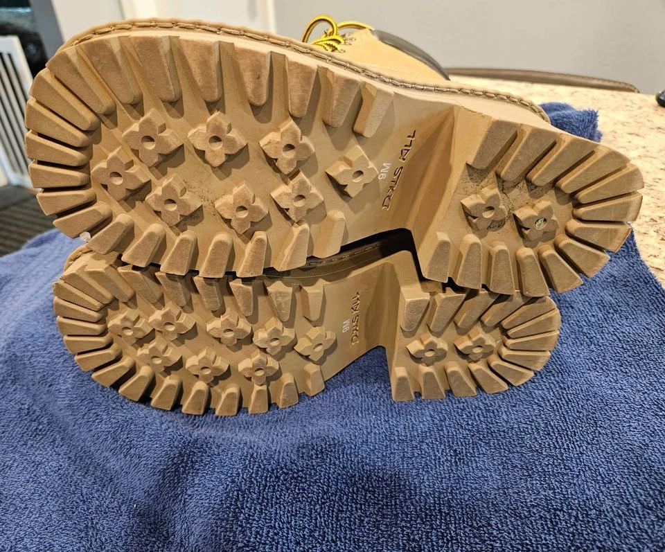 DOLLS KILL Brand Women's Platform Combat Boots Size 9 🥾🥾 - photo 2