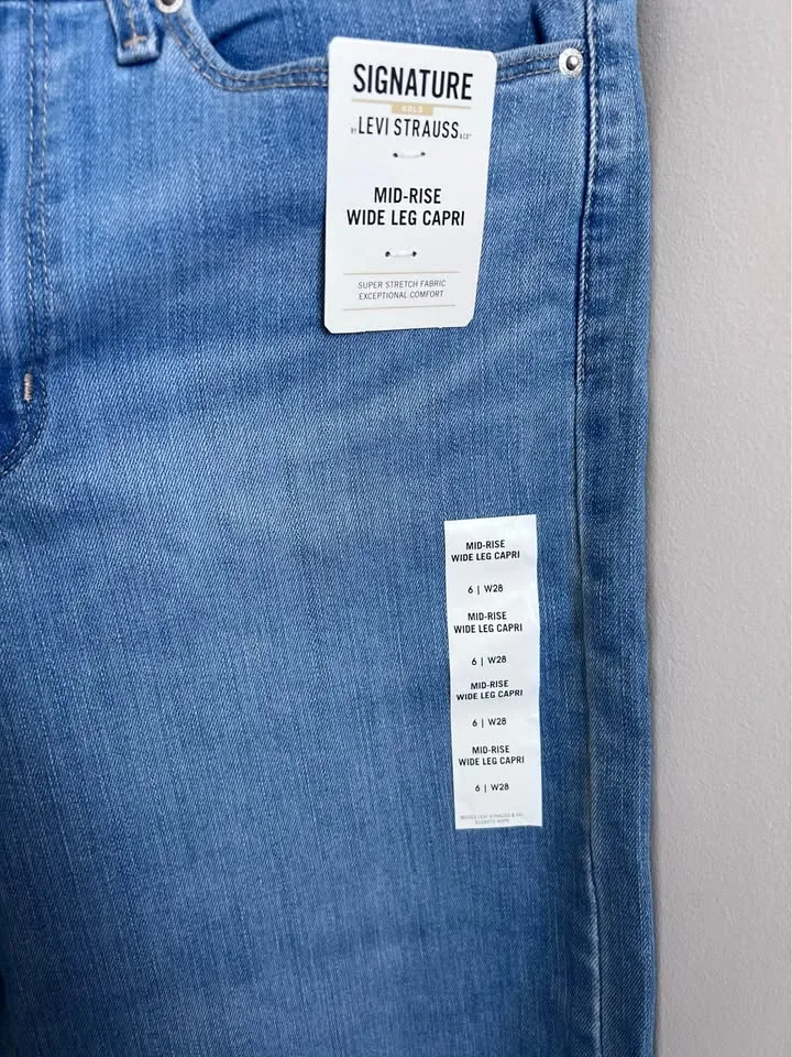 Levi Wide leg capri jeans Women size 6 (W28) NEW image indicator(2)