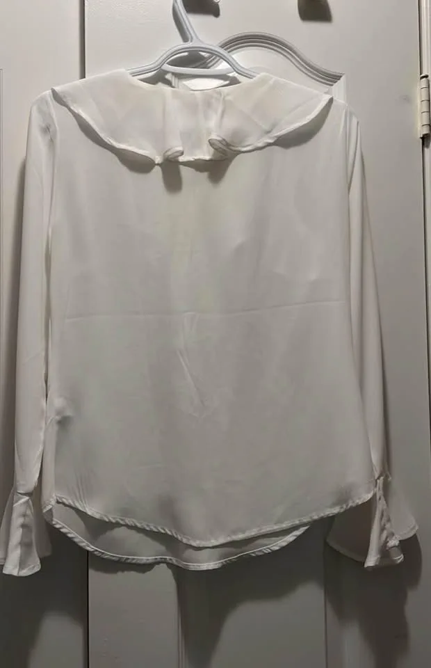 Dynamite XS white blouse image indicator(5)