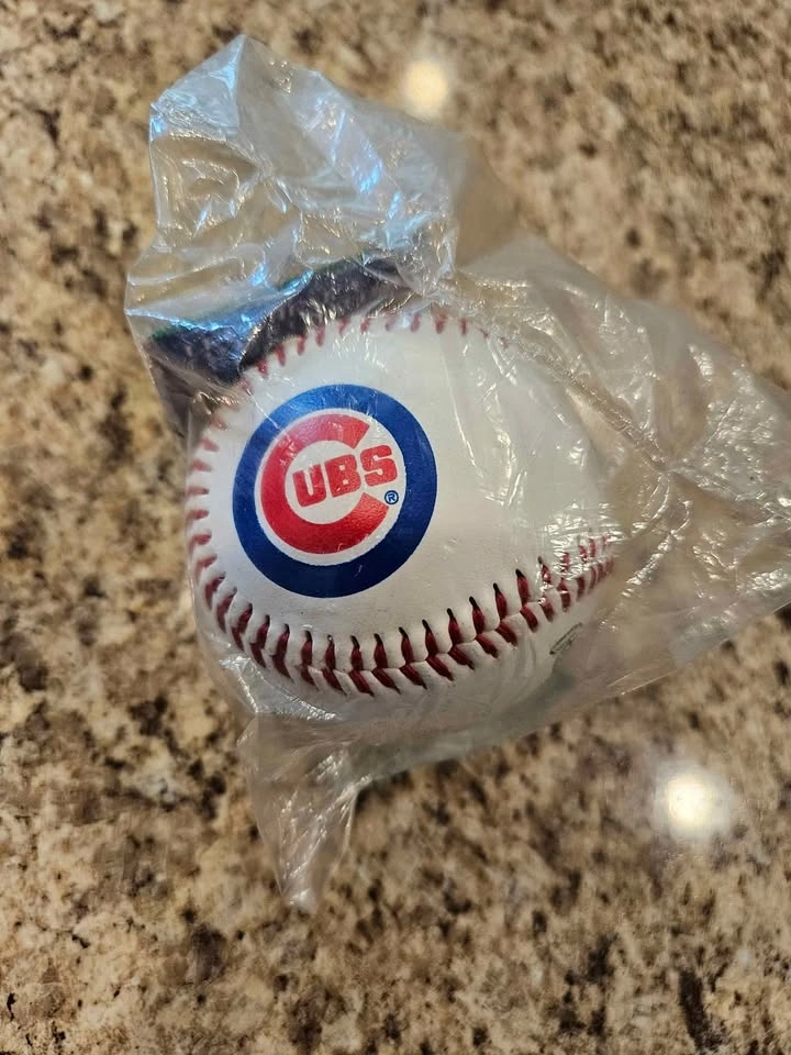 Chicago Cubs 1997 Opening Day Souvenir Baseball - New - photo 2