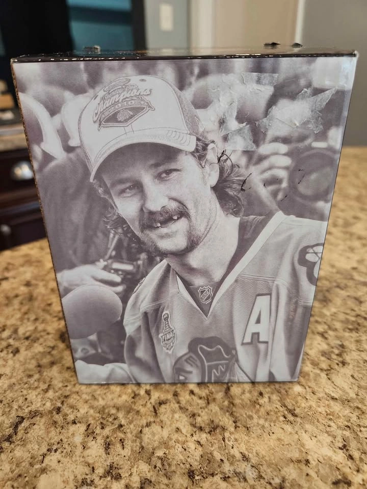 NEW Chicago Blackhawks Duncan Keith "Teeth" Floss Holder - photo 4