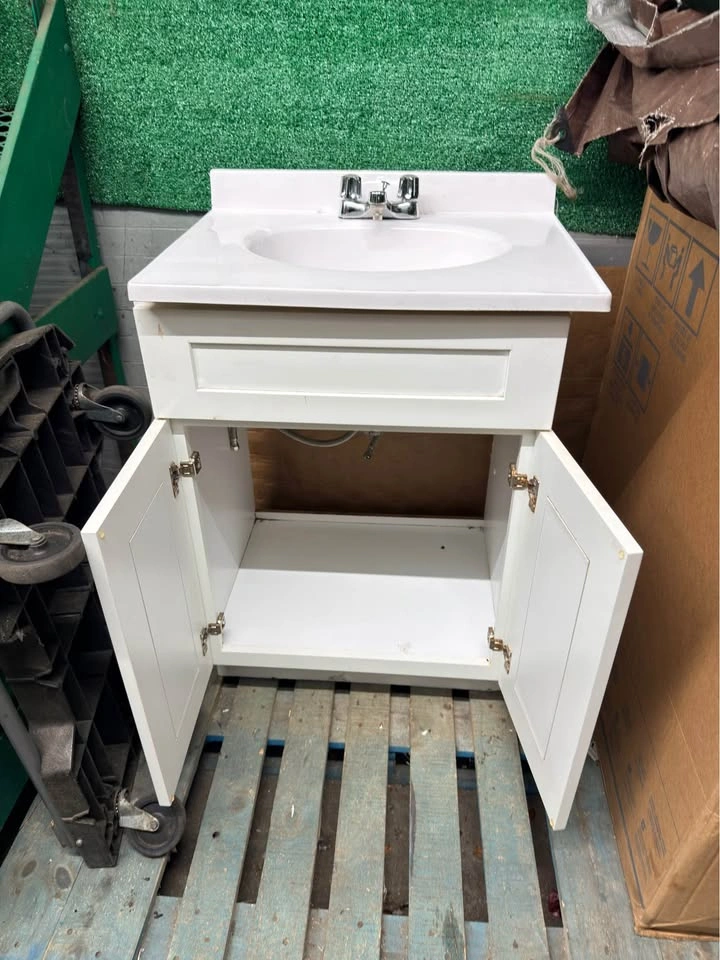 Bathroom cabinet - photo 4
