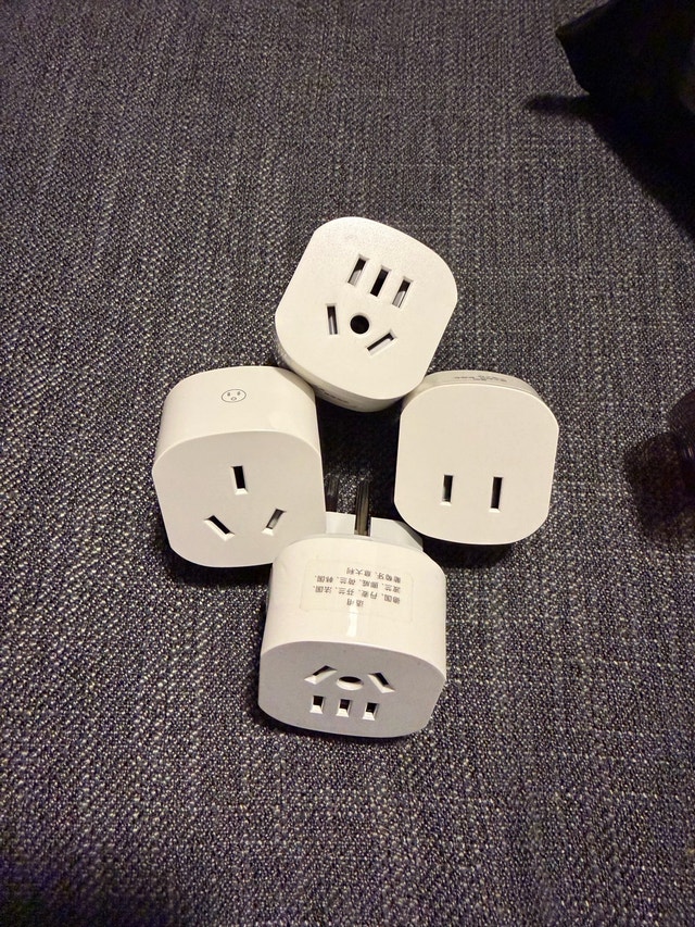 Travel Adapter - photo 3