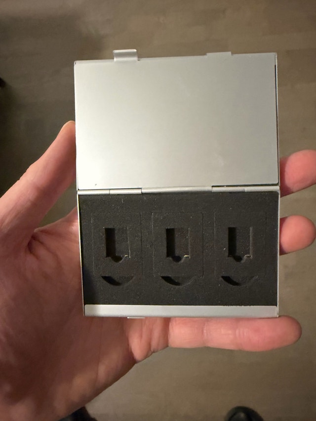 Sanwa Supply Memory Card Holder for SD/Micro SD - photo 2