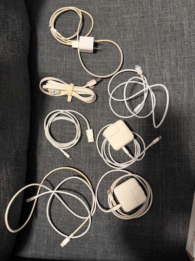 Used Apple Lightning Cables - photo 2