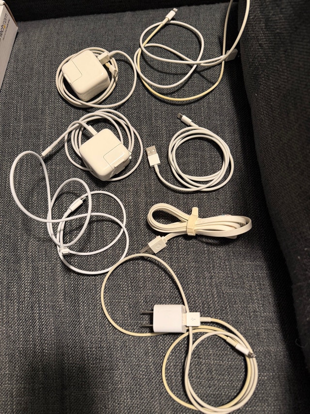 Used Apple Lightning Cables - photo 3