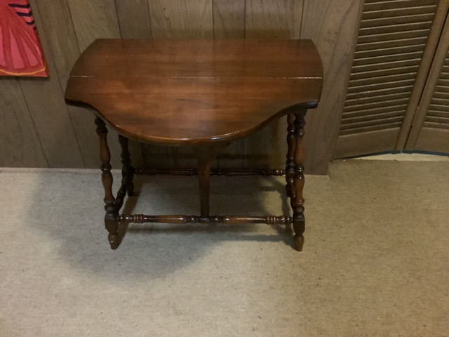 Vintage Solid Wood Drop-Leaf Table - photo 3