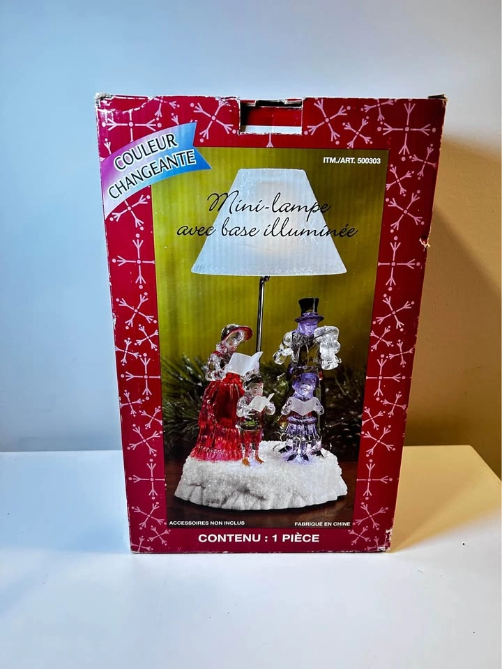 Christmas Tealight Lamp - Victorian Carollers, Colour Changing, - photo 4