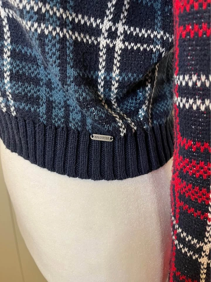 HOLLISTER Cropped Plaid Cardigan - Size M - photo 3