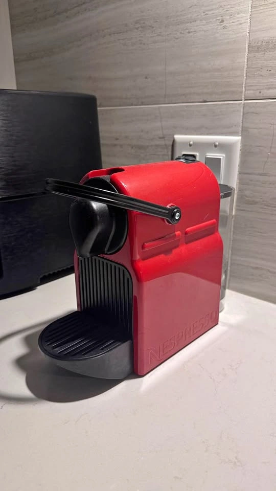 Nespresso Inissia Espresso Machine by Breville