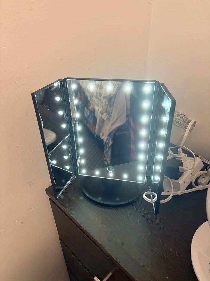 LED Vanity Makeup Mirror with Lights (Tri-Fold, Touch Control) - photo 4