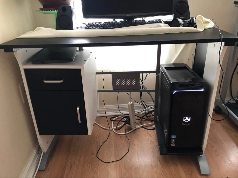 Computer desk/ table - photo 2