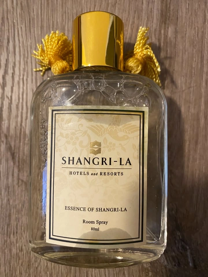 Shangri-La Hotels Essence of Shangri-La Room Spray 80ml - photo 3