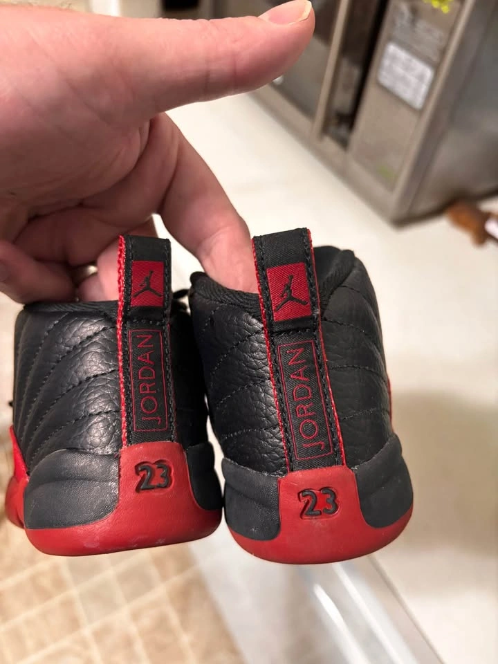 Jordan 12 "Flu Game" Toddler Size 7C - photo 3