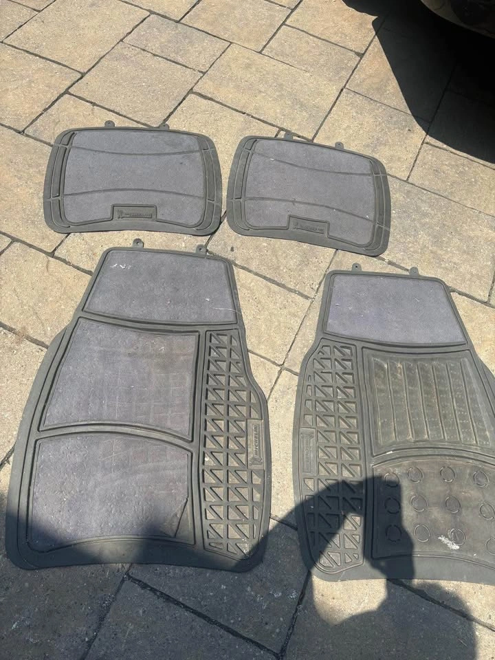 Car / SUV Mats. - photo 2