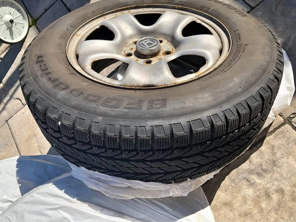 Honda CR-V Winter Tires with Rims