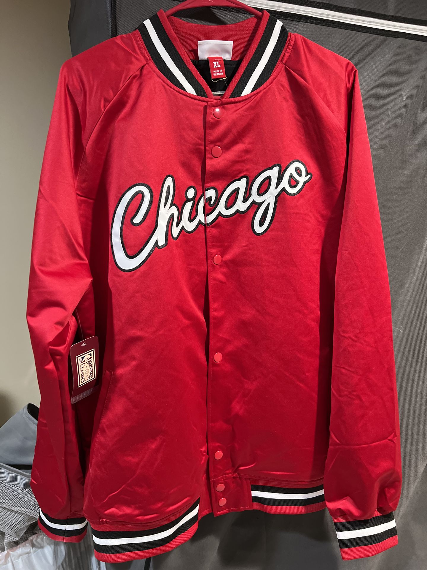 Mitchell & Ness Chicago Bulls Jacket Men’s XL - photo 3