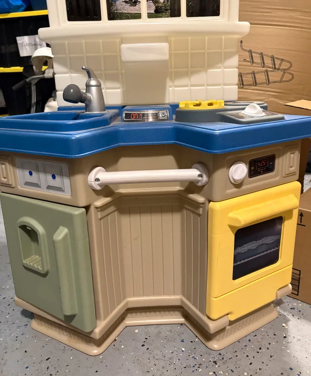 Little Tikes Kitchen image indicator(3)