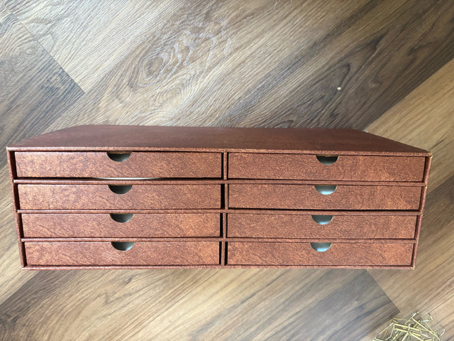 Van Hygan Plate Storage