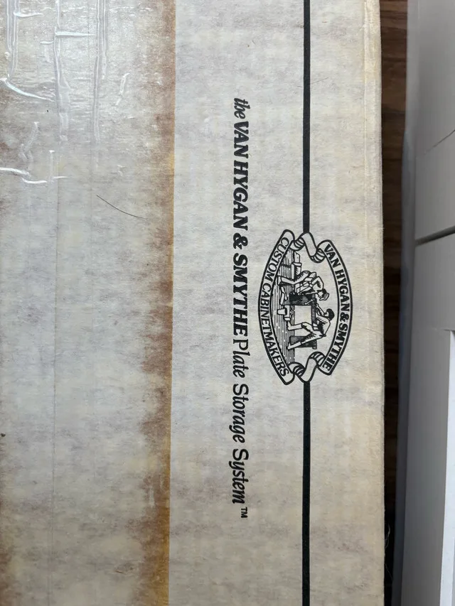 Van Hygan Plate Storage image indicator(4)