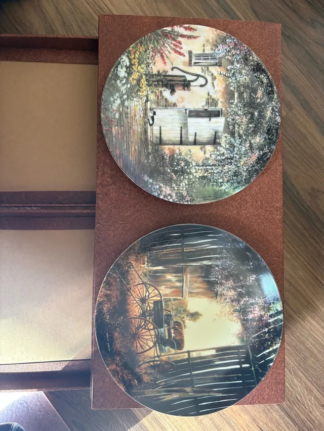 Knowles Collector Plates image indicator(3)